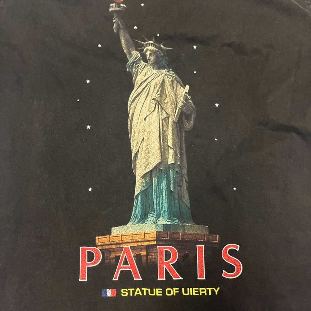 Balenciaga Unisex Tee with Statue of Liberty - Picture 2 of 6